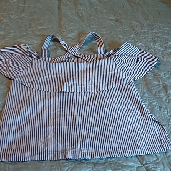 Shirt - Picture 2 of 3